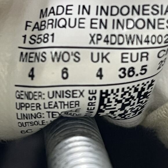 Converse Women’s Chuck Taylor All Star Black Leather High Top Sneakers Size 6 - Picture 7 of 9